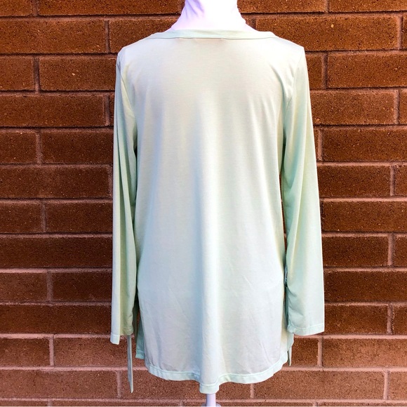 EUC Soft Surroundings Green Tee - Picture 3 of 6
